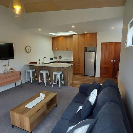 Sleek Suite By The Sand 1-Bedroom Dunedin Kültér fotó