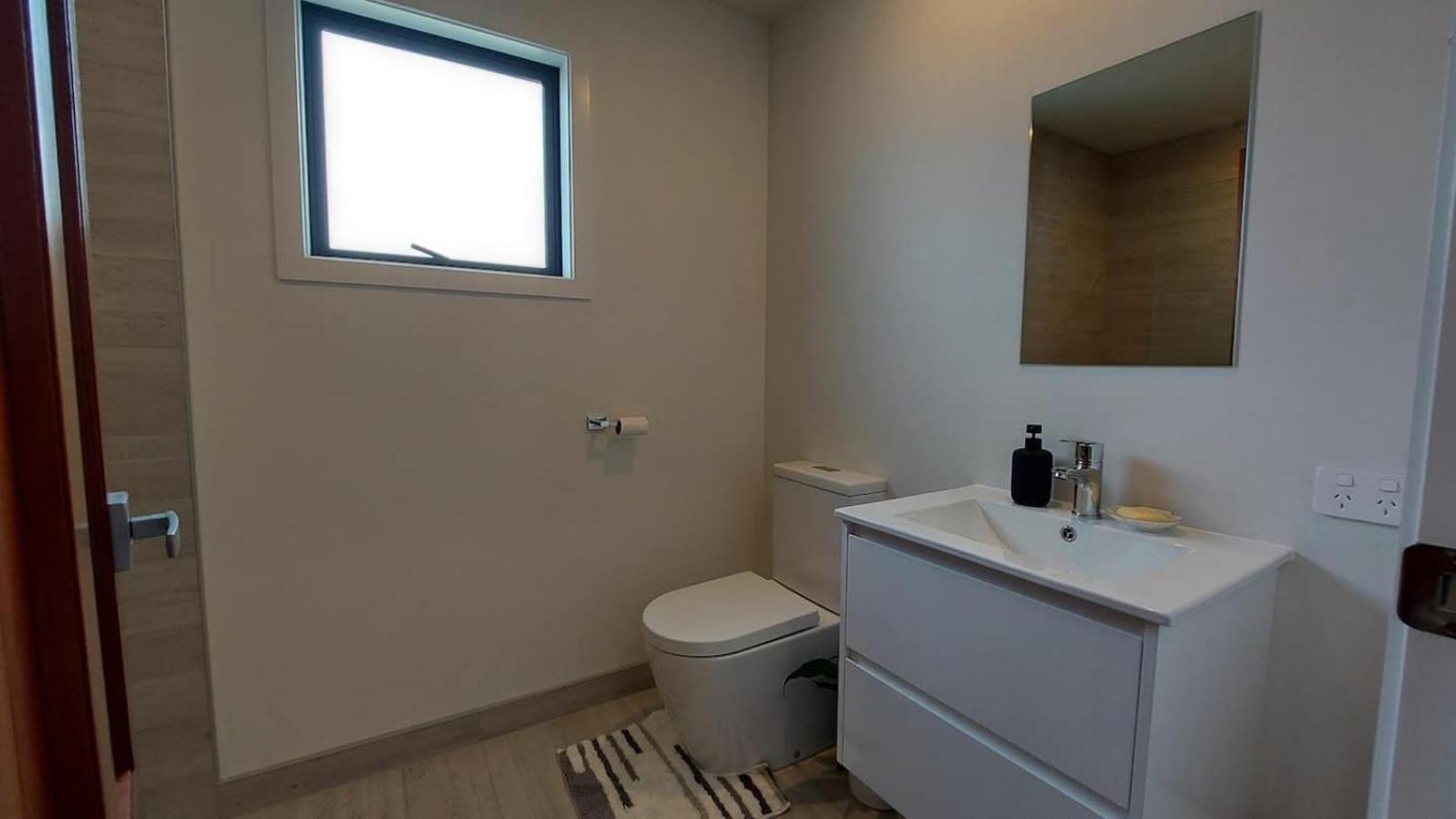 Sleek Suite By The Sand 1-Bedroom Dunedin Kültér fotó